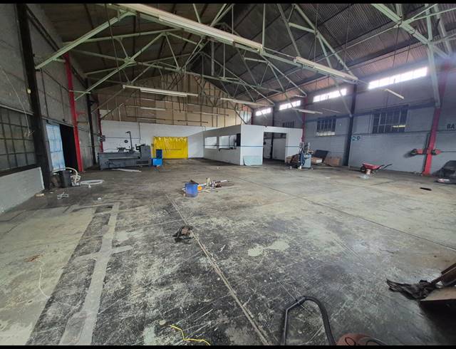 400M² WAREHOUSE TO LET IN LUIPAARDSVLEI